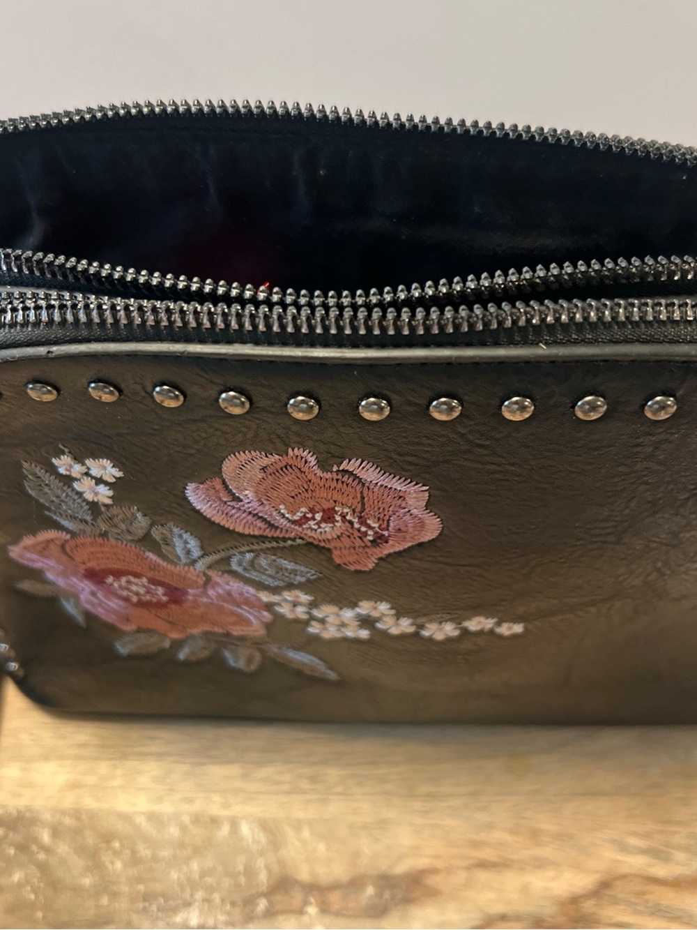 Black Floral Studded Crossbody Bag with Pink Embroidery - Picture 4 of 10